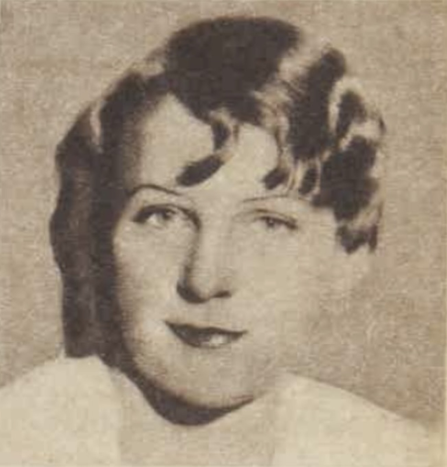 Barbara Toy in 1948, two years before she bought Pollyanna; from The Australian Women's Weekly.