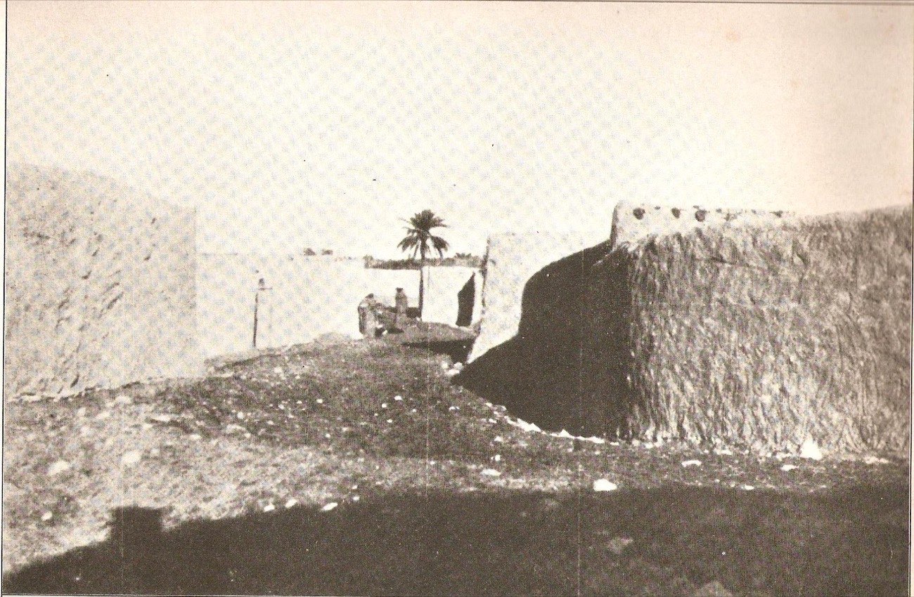 A street of Kufra in 1930, two decades before Toy drove Pollyanna to the oasis.