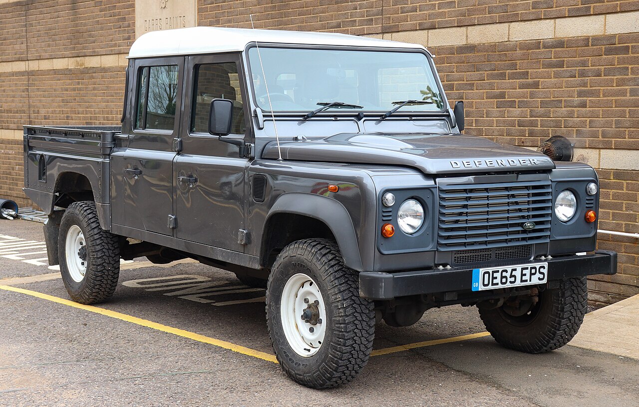2016 Defender 130 double-cab high-capacity pickup from the final months of production